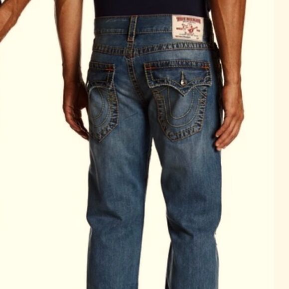 NWOT Men's True Religion Straight Flap Pocket Jeans Size 31 x 34" Inseam - Picture 1 of 6